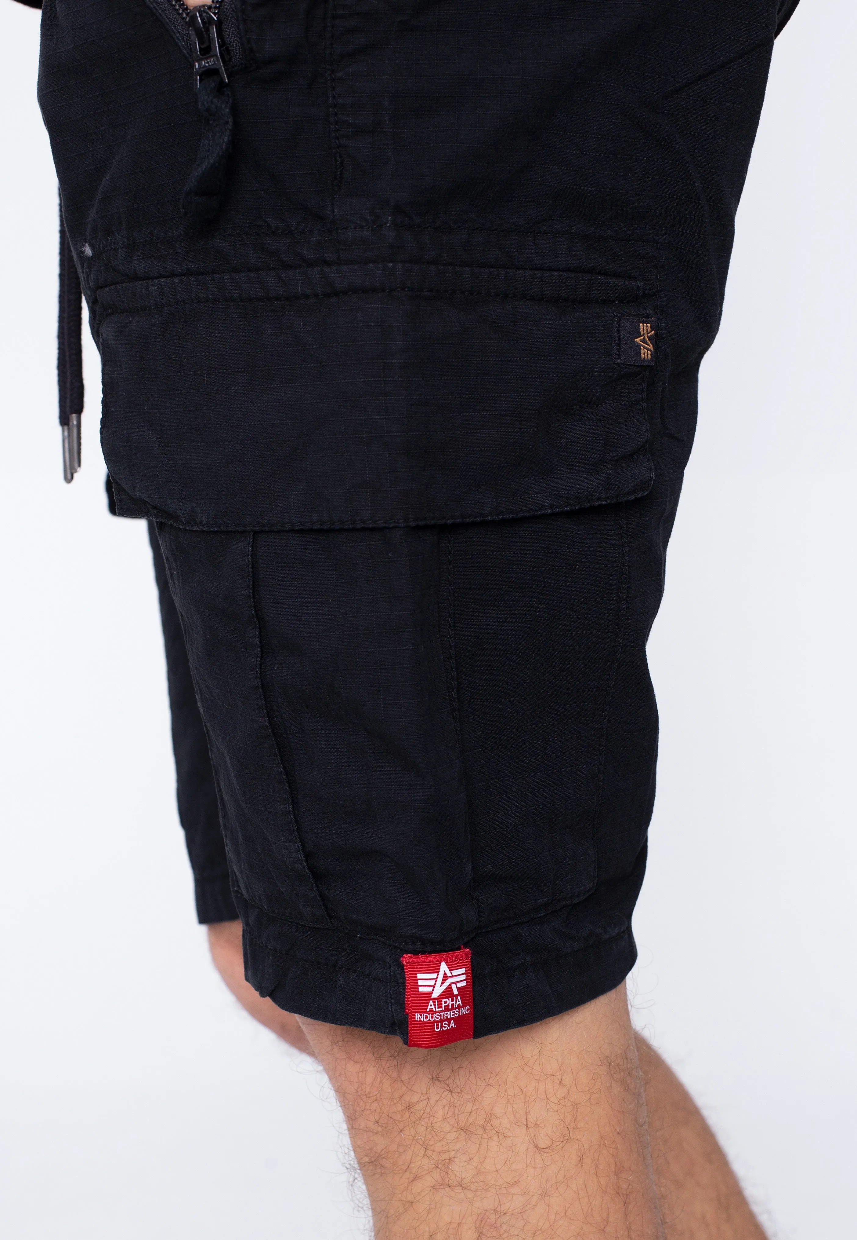 Alpha Industries - Ripstop Jogger Black - Shorts