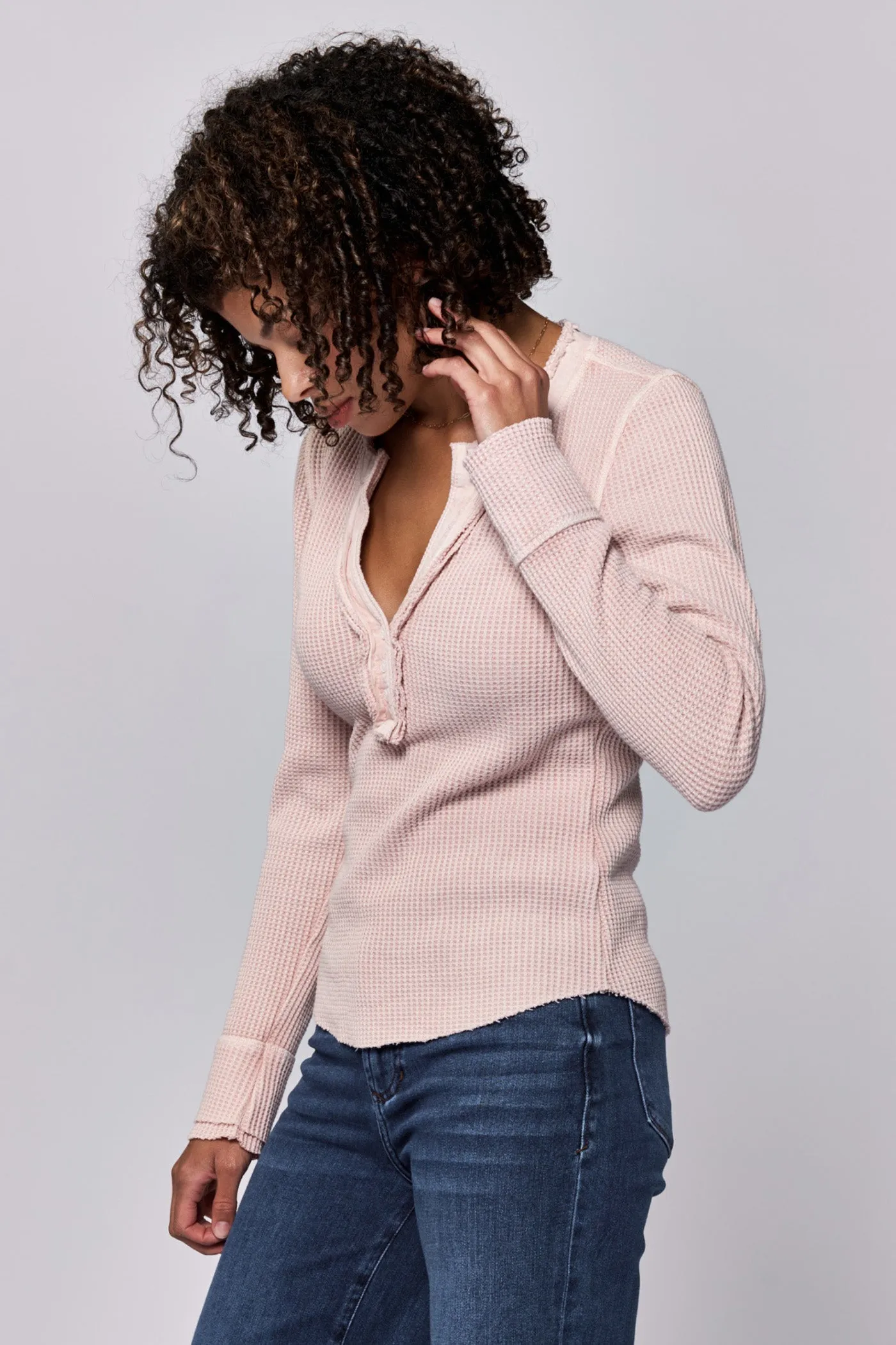 LUNA V-NECK LONG SLEEVE FITTED TOP SEPIA ROSE