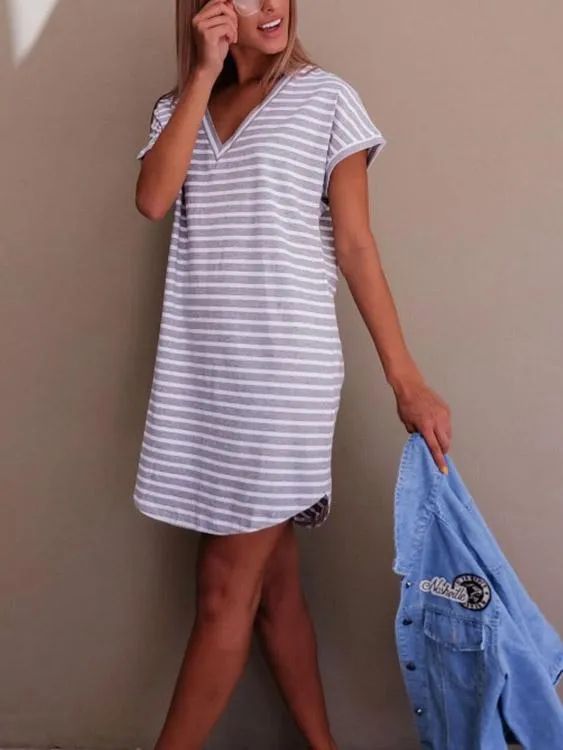 Wholesale Grey V-Neck Short Sleeve Stripe Curved Hem Casual Dress